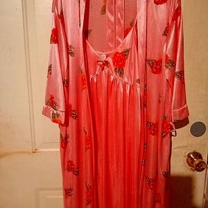 A 2 piece night gown set